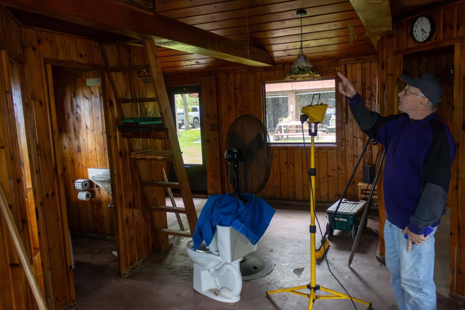 Sell out or repair? Homeowners torn after Michigan's historic flooding