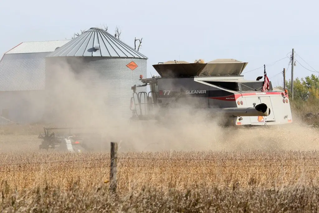As Iowa harvest picks up, state officials urge farmers to vote early