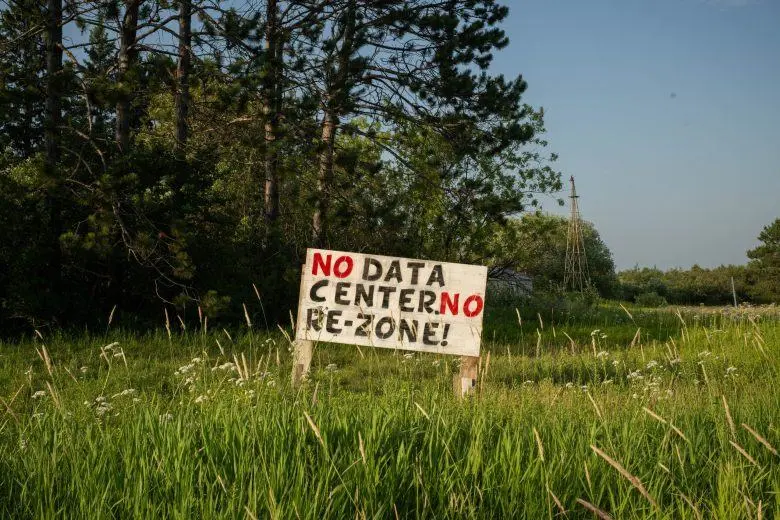 Scrutiny of Schutz’s stock holdings reveals the perils that data centers pose for candidates