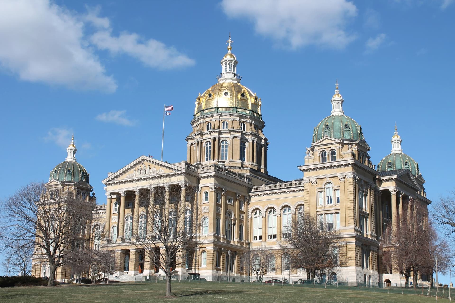 KXEL Morning News for Fri. Oct. 02, 2026