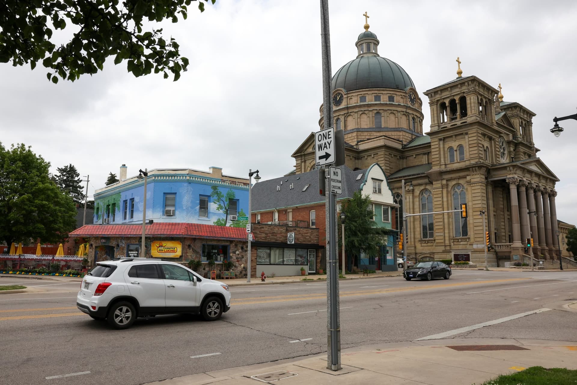 Local officials voice frustrations as ICE announces 39 Wisconsin arrests