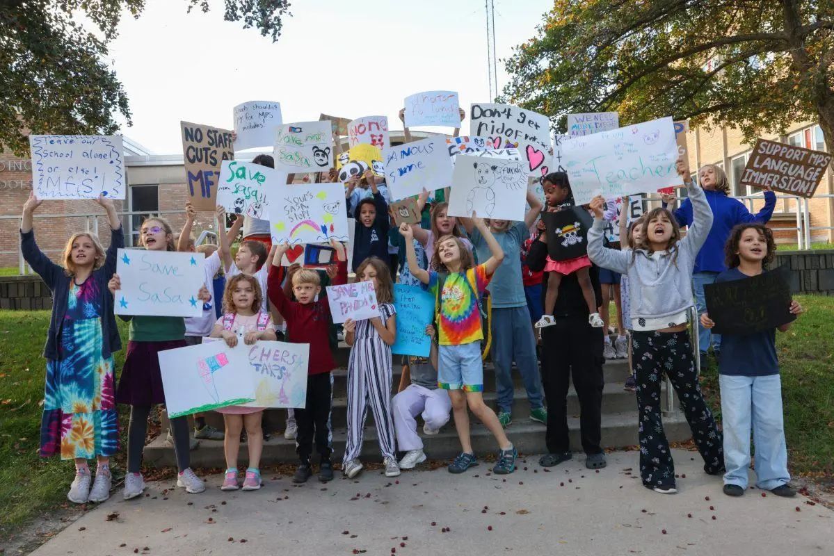 Milwaukee French Immersion School parents push against staff cuts, class consolidations