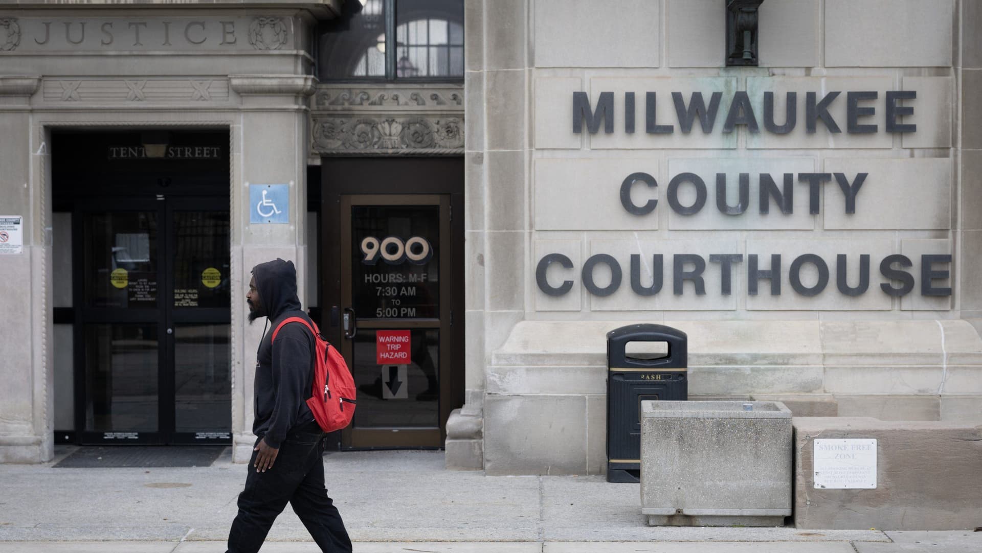 Milwaukee homicide defendants intimidating witnesses and victims from jail through tablets, local judge says