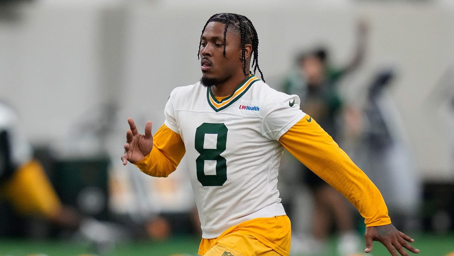 Packers running back Josh Jacobs charged with misdemeanors after injuring girlfriend in domestic dispute, complaint says