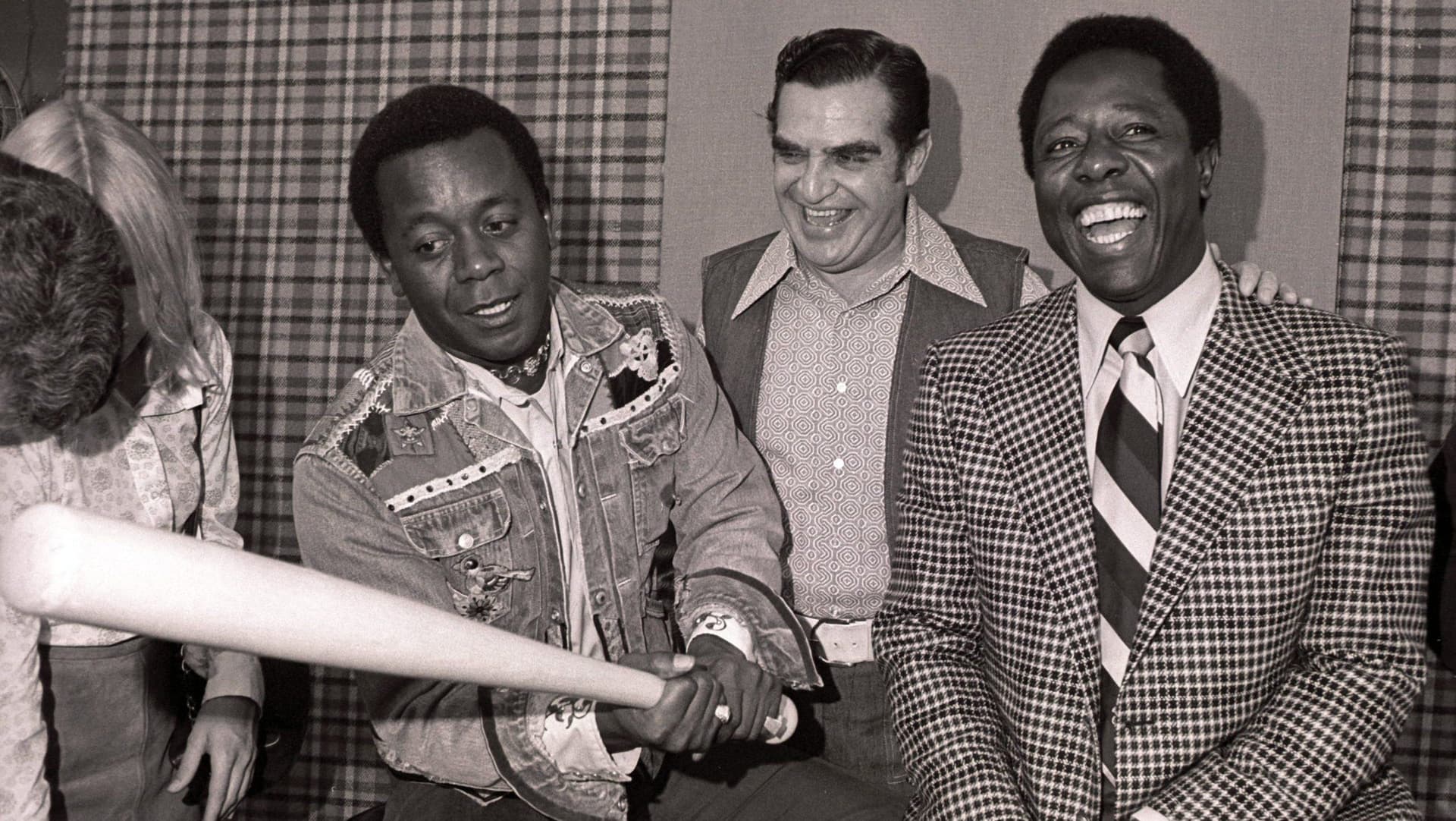 Milwaukee Brewers want to know what students know about Hank Aaron ahead of the 50th anniversary of his home run record