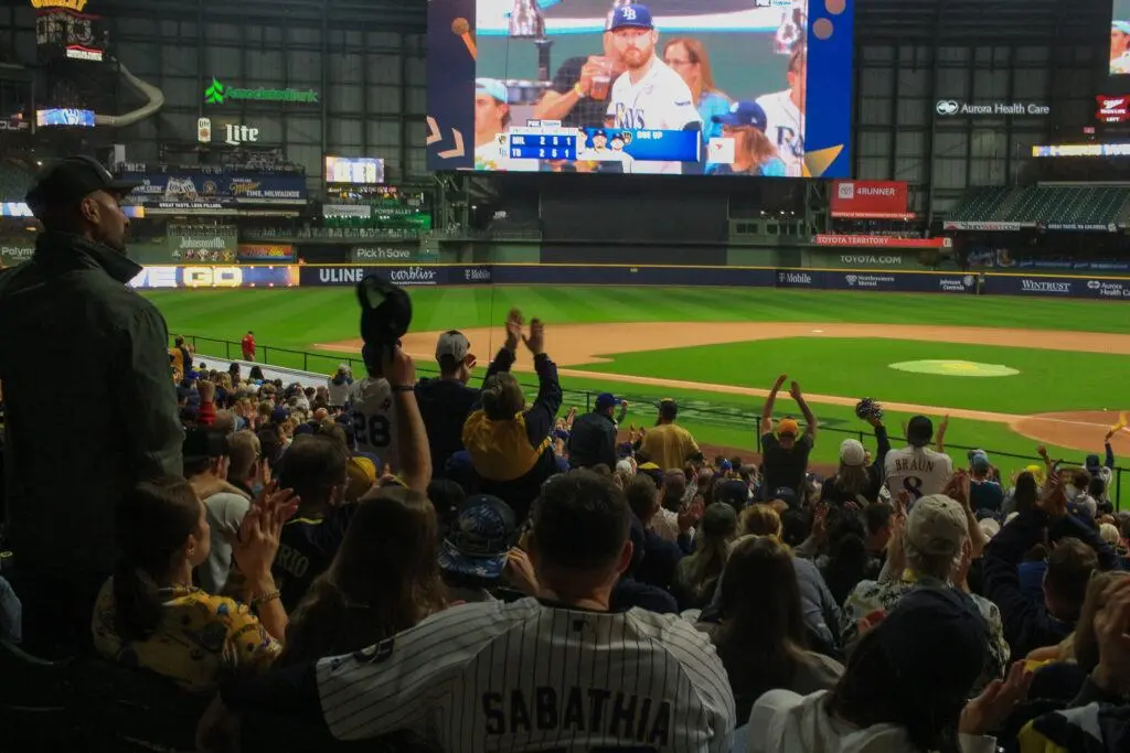 Milwaukee Brewers win first World Series title in franchise history