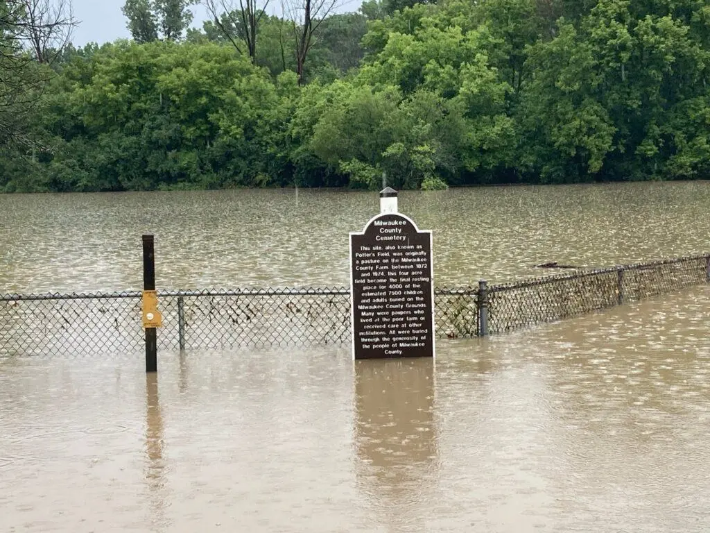 Feds increasingly leave local governments hanging when climate disasters hit, report finds