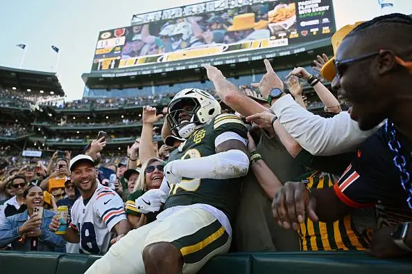 Narrative buster: Green Bay dominates Chicago as Jordan Love shines
