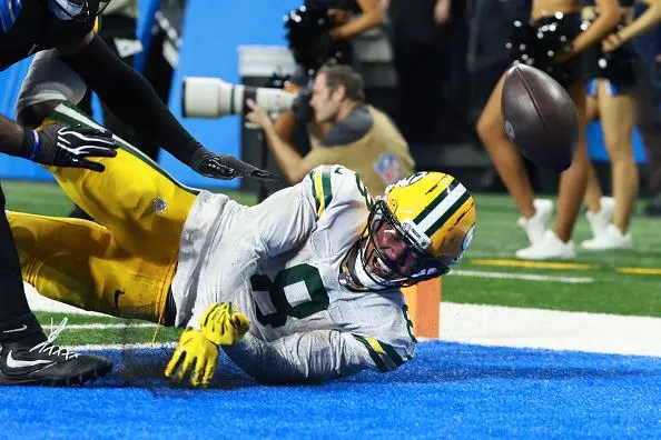 Green Bay loses undisciplined, controversial game in Detroit, 20-17