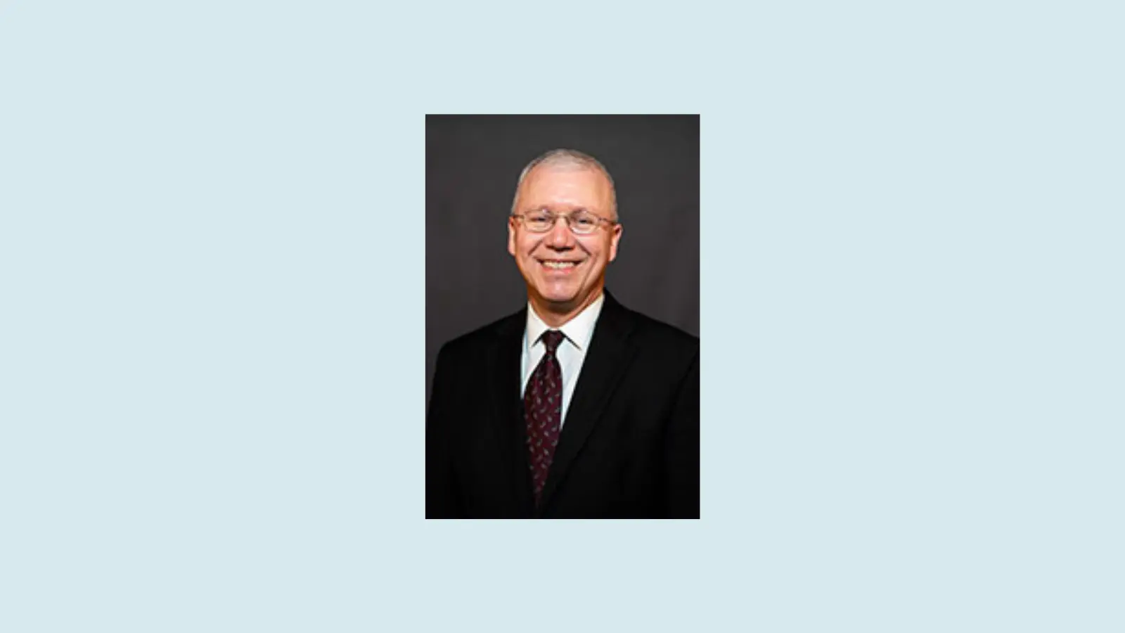 Oshkosh city manager to retire in January
