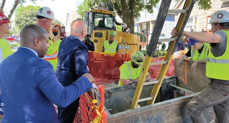 President Biden’s Senior Advisor Mitch Landrieu Visits Milwaukee