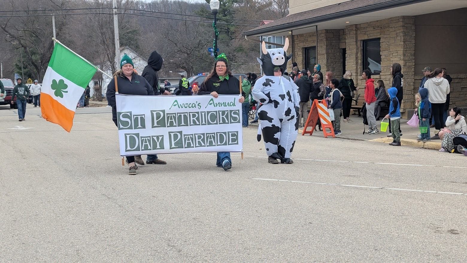 Avoca St. Patrick's Day Parade draws hundreds despite windy, rainy conditions