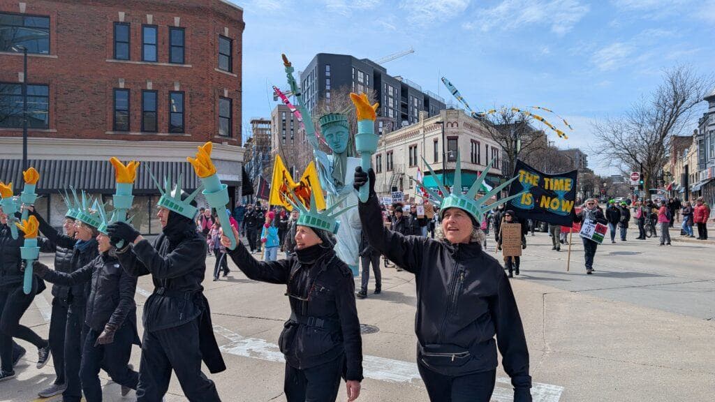 No Kings rallies across Wisconsin draw thousands