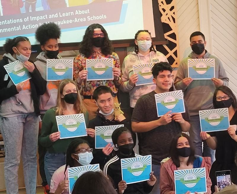 High School Students Work On Solutions to Environmental Issues