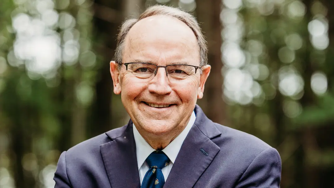 Tom Tiffany says U.S. must end war with Iran just hours before voting to continue operations