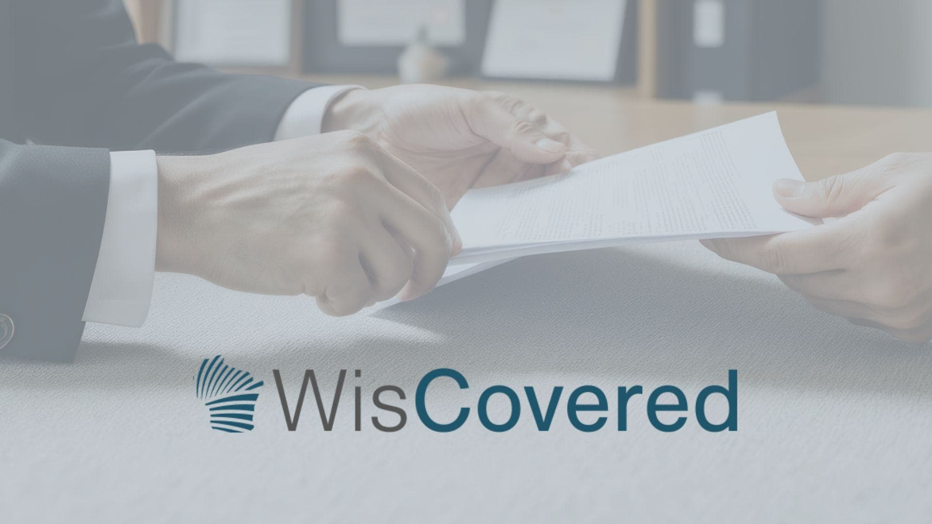 Understand the differences between health insurance and medical discount plans