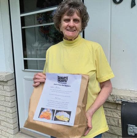 Milwaukee Restaurant Brings Fish Fries to Seniors