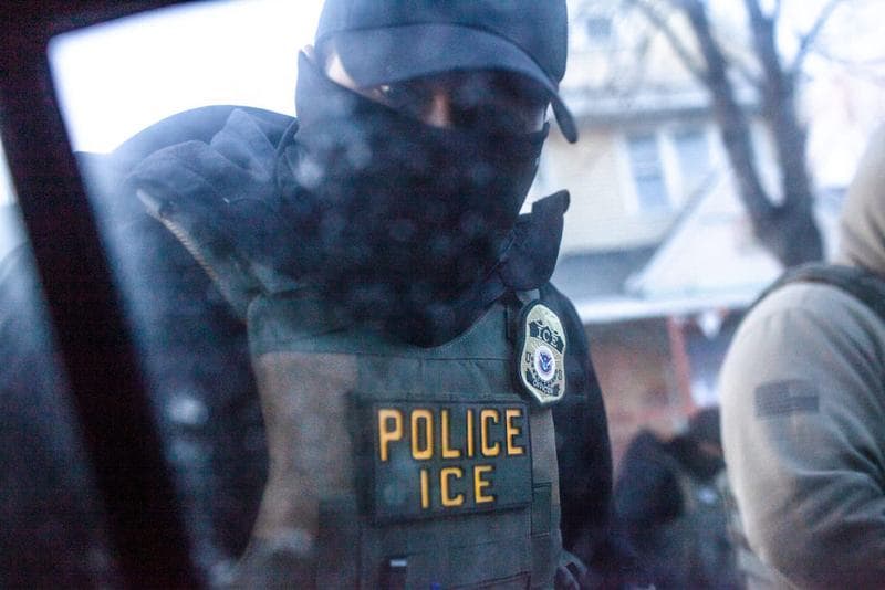 Milwaukee prohibits masks for law enforcement