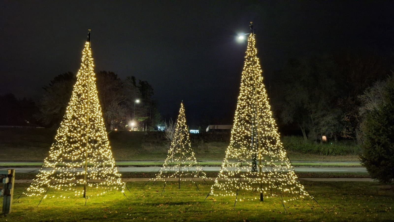 Lights of Love shine at Aspirus Riverview Hospital