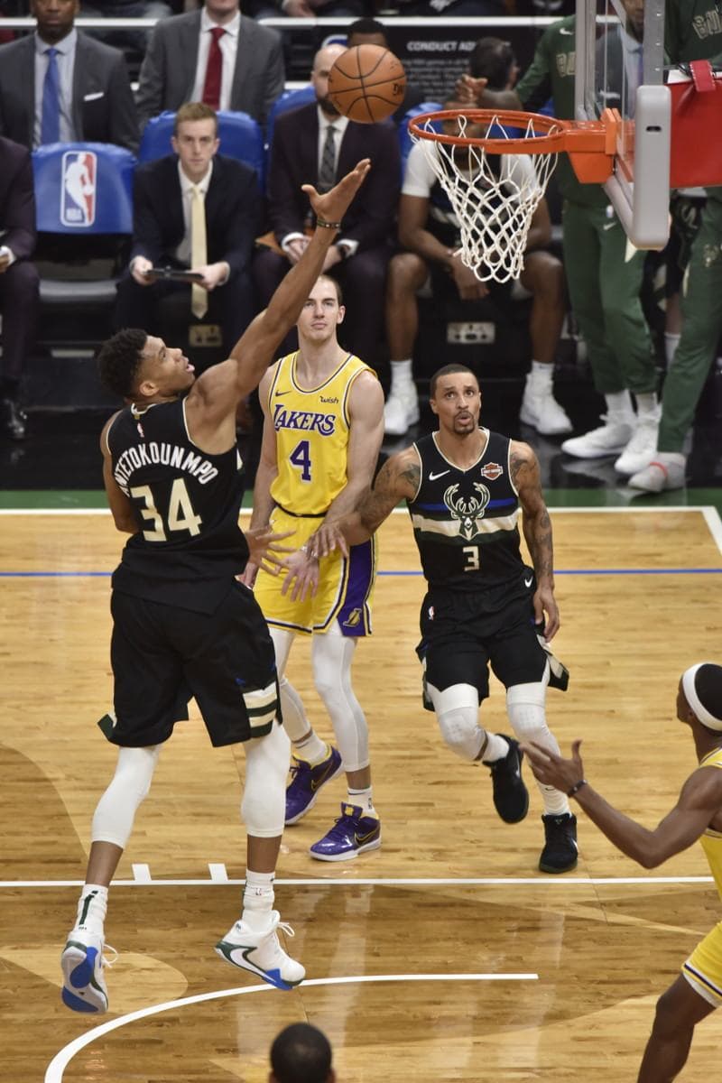 The Milwaukee Bucks Beat the LA. Lakers 111 to 104