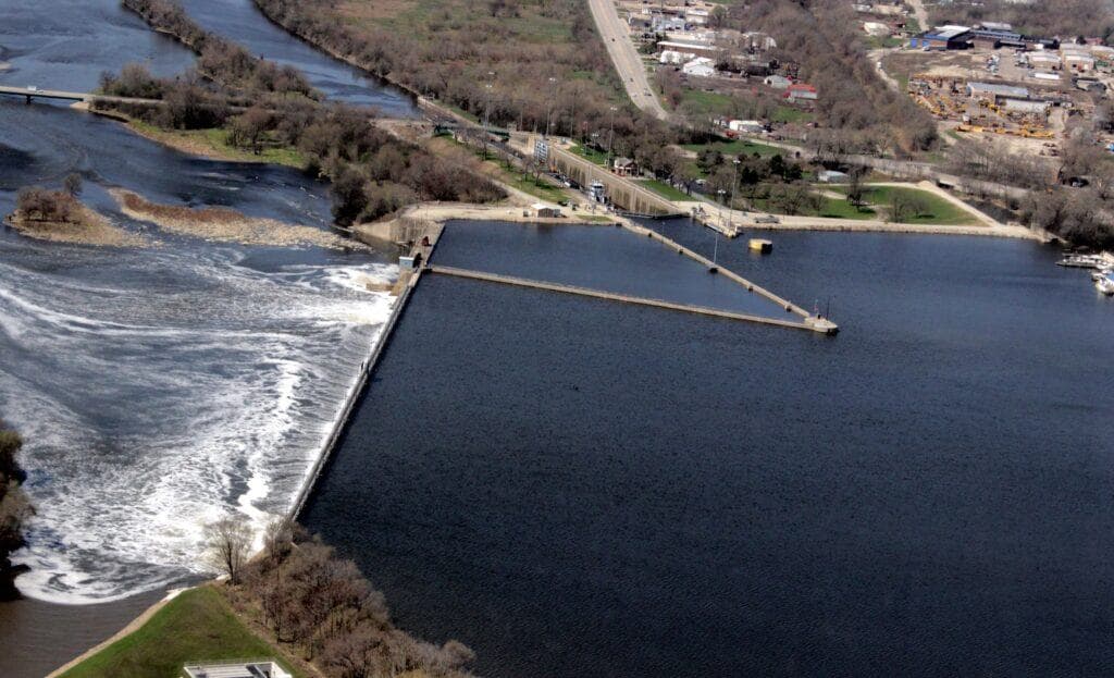 After Whitmer call, Trump administration lifts halt on invasive carp project
