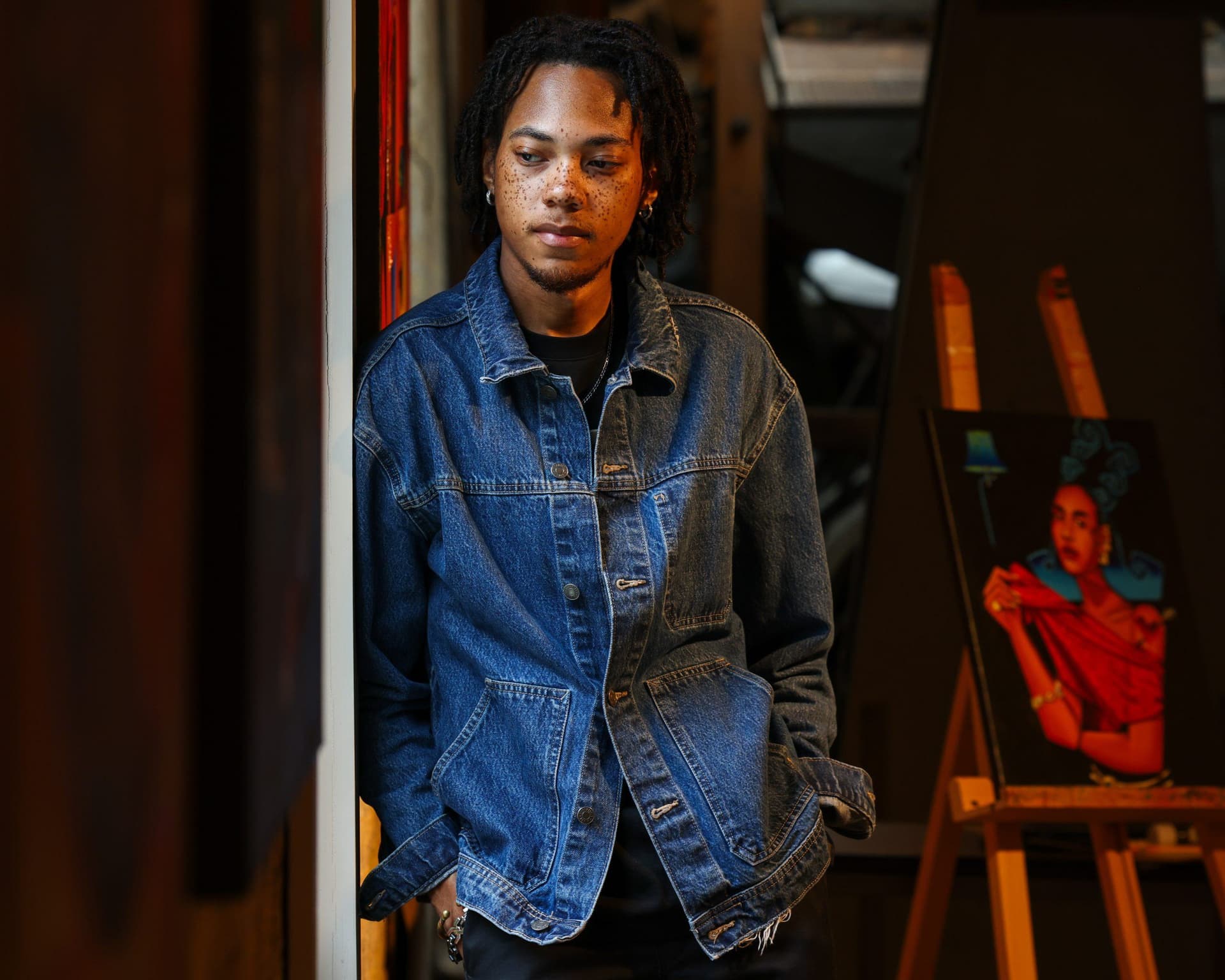 Squire Robinson leads a new generation of Milwaukee artists with his distinctly bold style