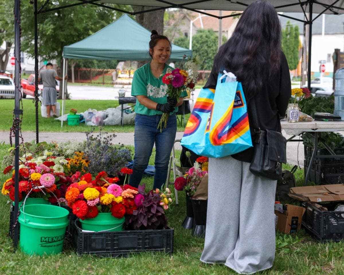 Walker Square Farmers Market amps up family-friendly activities