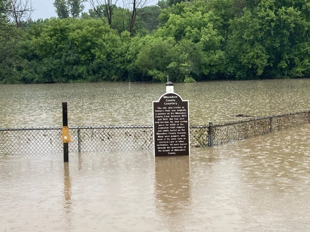 Feds increasingly leave local governments hanging when climate disasters hit, report finds