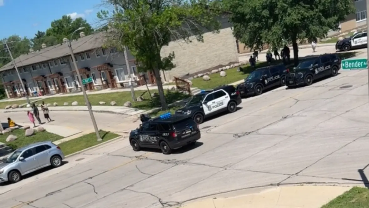 Milwaukee police shoot, kill man after misleading negotiation fails