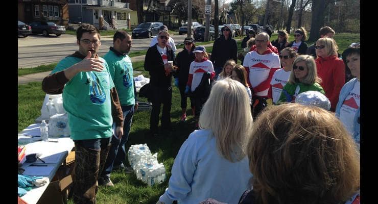 Volunteers Take to the Banks of Lincoln Creek in the Fight Against Water Pollution