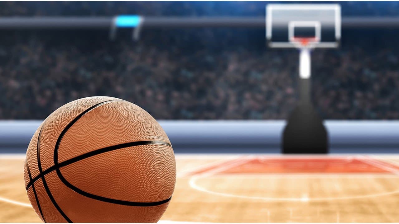Riverdale boys drop 3 point game to Fennimore