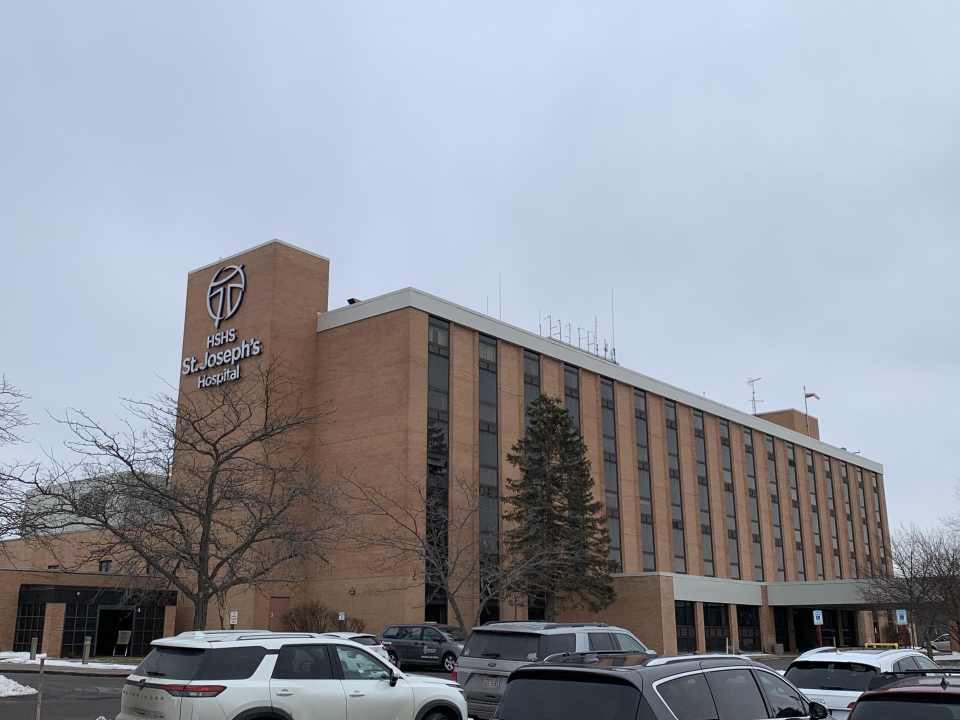 Eau Claire City Attorney Calls for Investigation into HSHS Closures