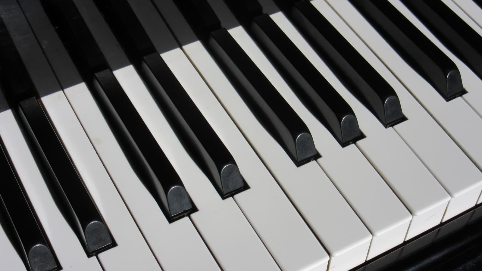 Pianos + Art + Music equals Keys to the City