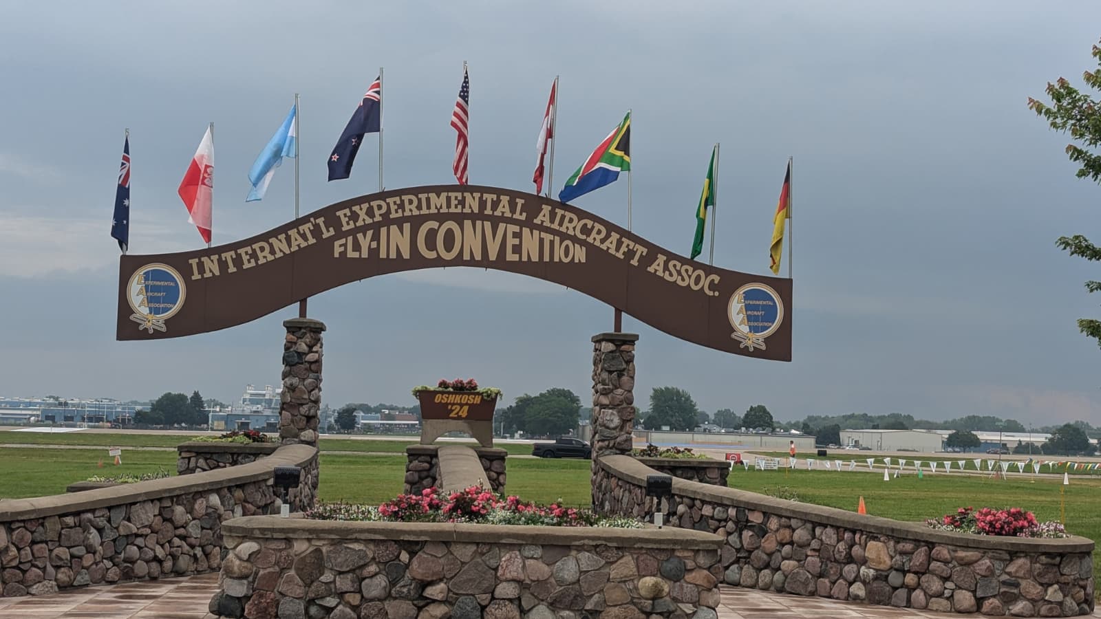 EAA AirVenture 2024 breaks attendance record again