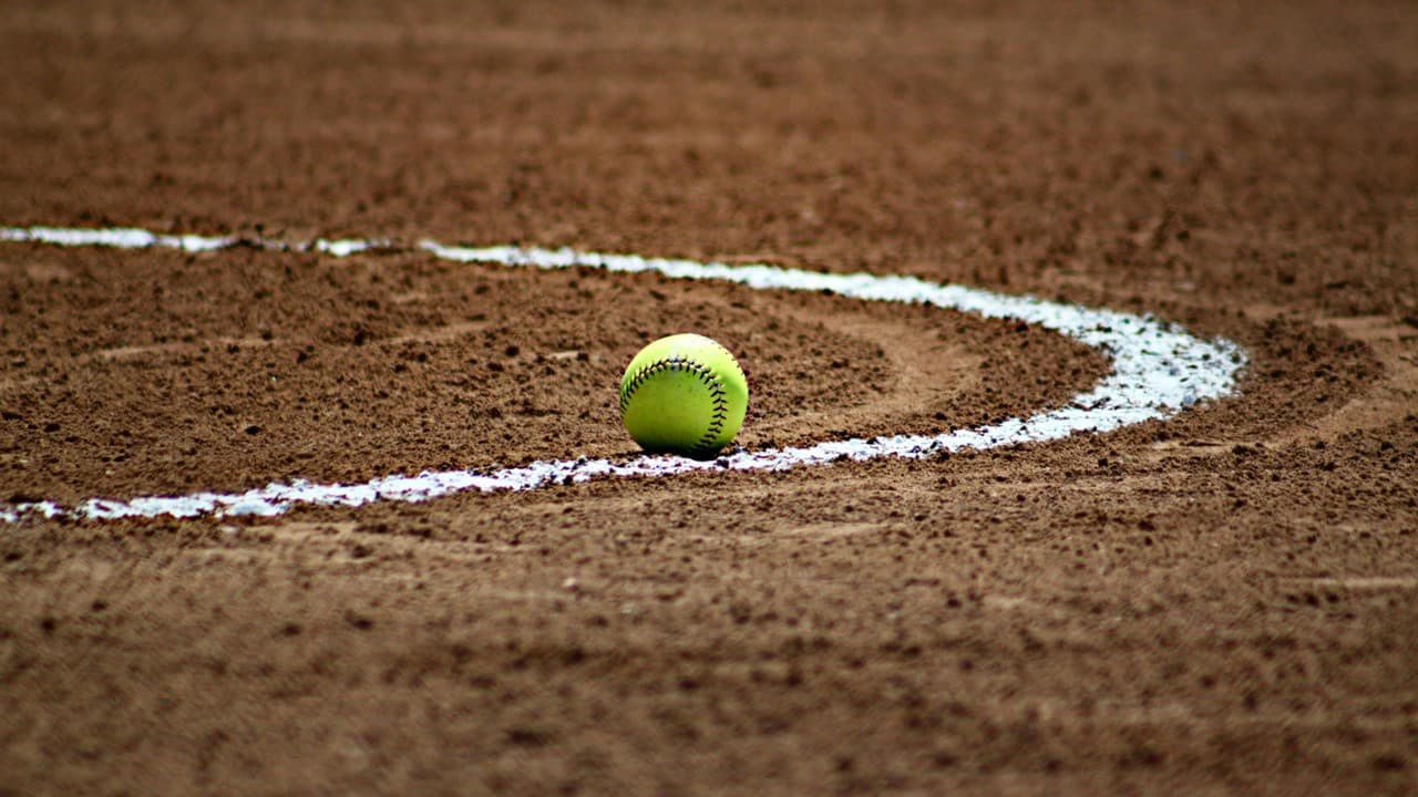Riverdale loses to Southwestern 7-6 in SWAL softball action