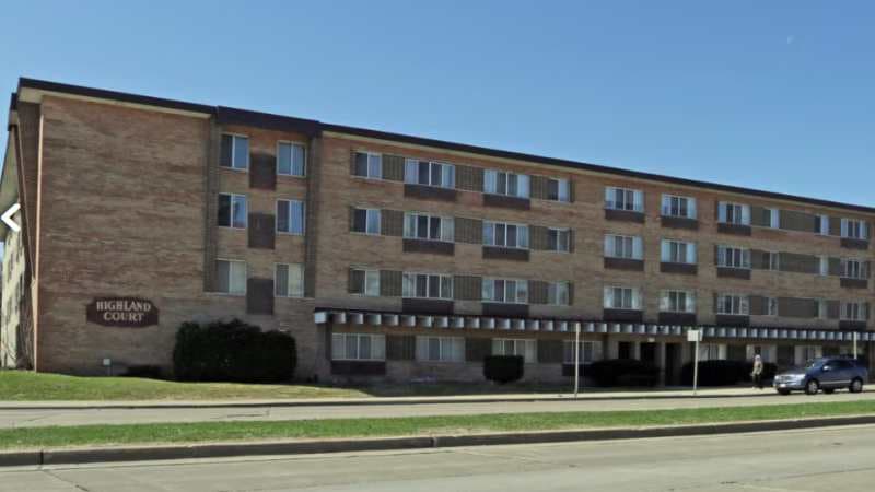 Four Dead, Dozens Injured in Five-Alarm Milwaukee Apartment Fire