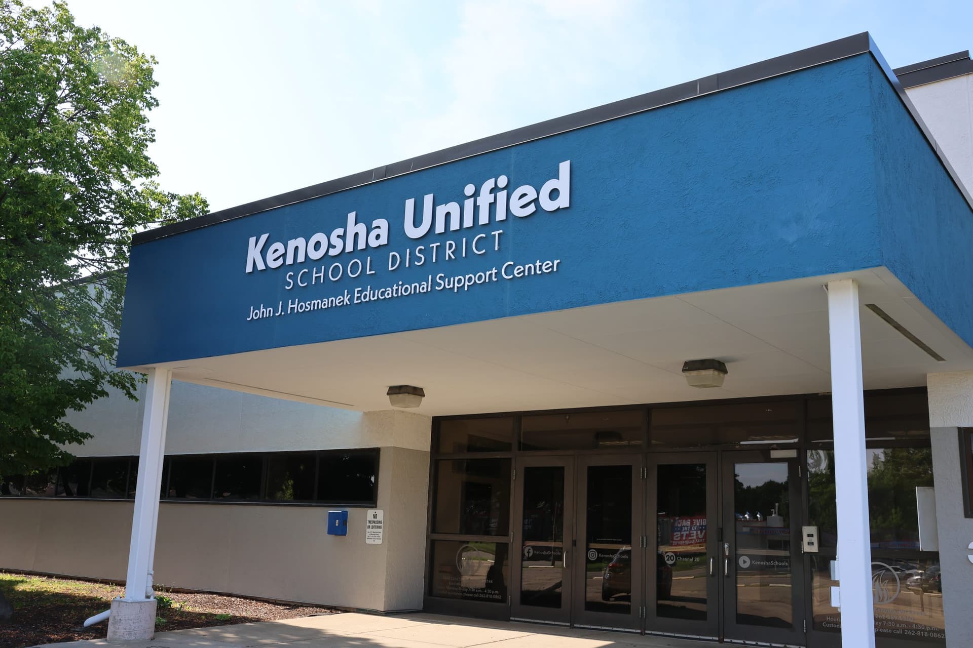 Kenosha School Board Eyes $475K Weapon Detectors for High Schools After Gun Scares