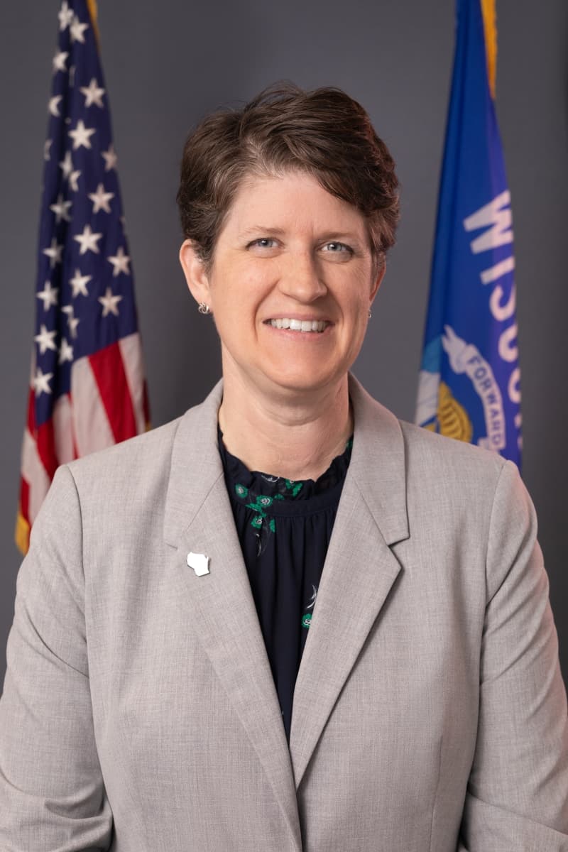 Wisconsin State Superintendent urges leadership support, criticizes federal policy in annual address