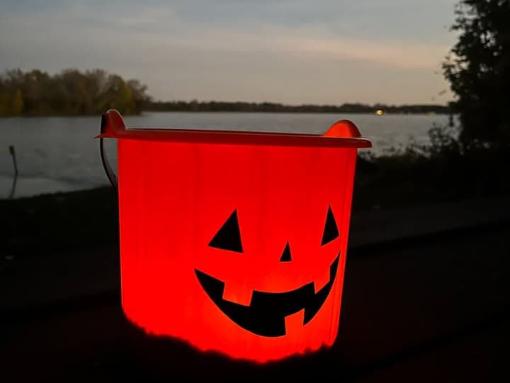 MAX FM Listening Area Trick or Treat Hours