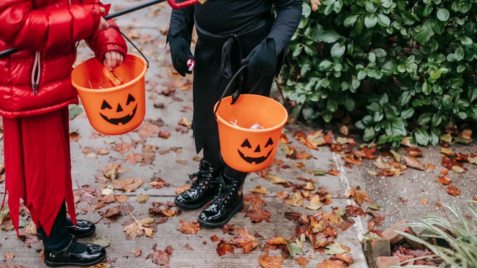 Stay safe this Halloween with tips for trick or treating