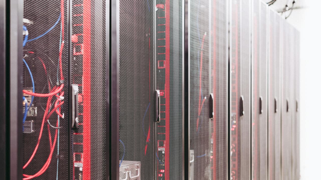 Wisconsin lawmakers hold informational hearing on AI data centers