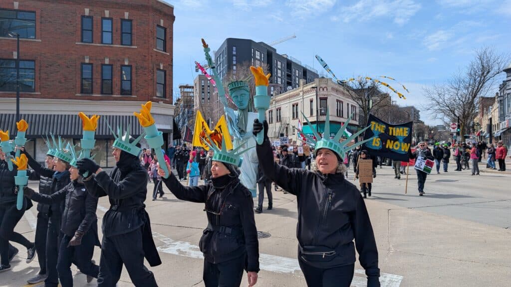 No Kings rallies across Wisconsin draw thousands