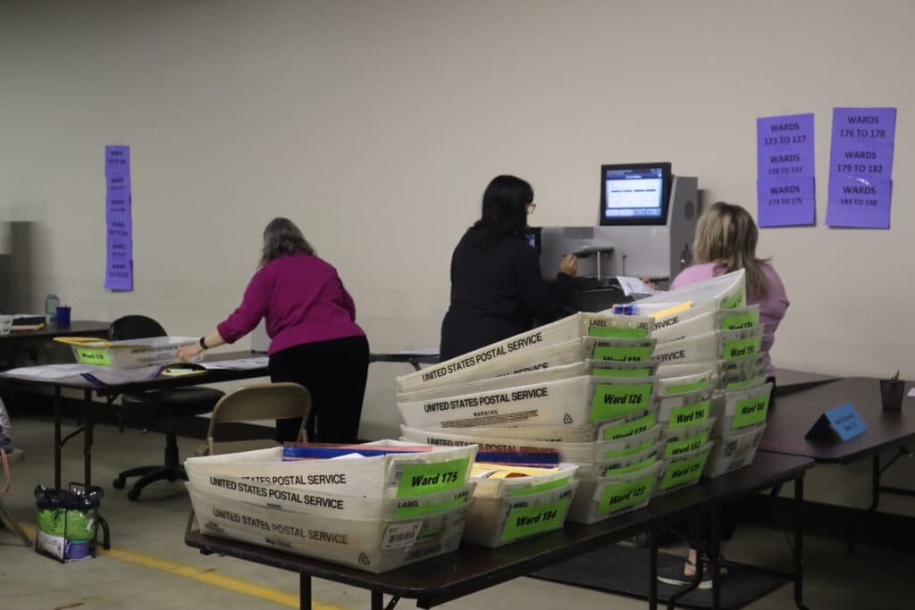 FBI agents reportedly seek to question Milwaukee elections official