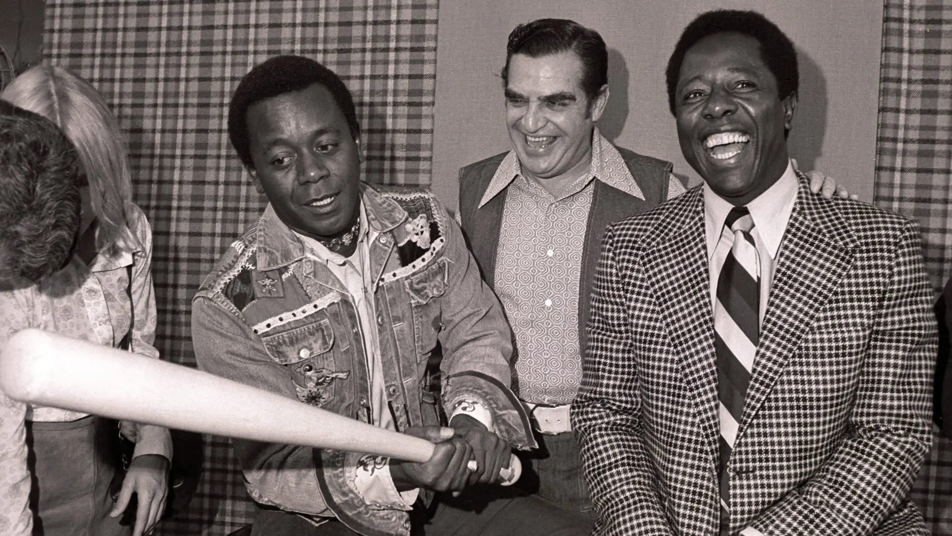 Milwaukee Brewers want to know what students know about Hank Aaron ahead of the 50th anniversary of his home run record