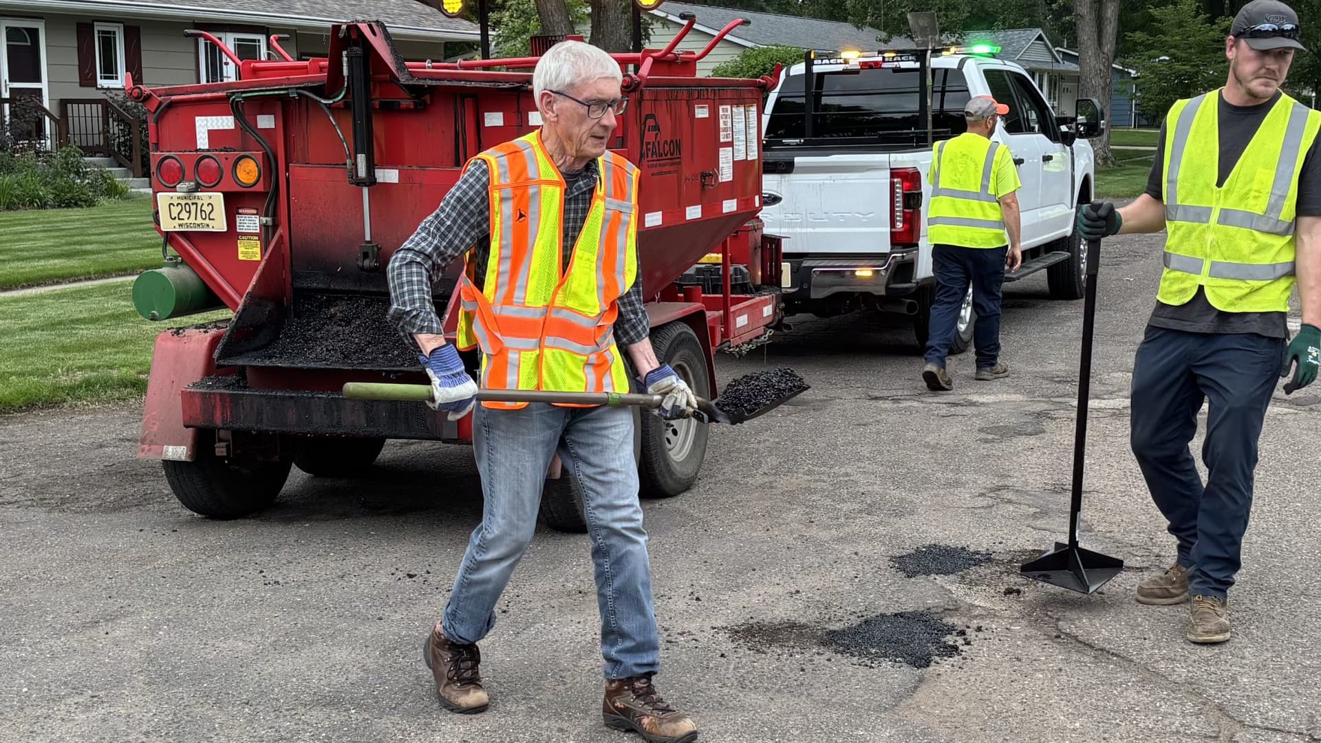 Altoona Road Repaired During Governor Evers’ Pothole Patrol Visit