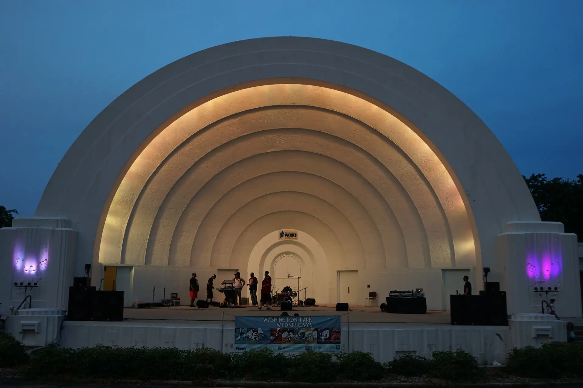 Here are 11 free concert series in Milwaukee