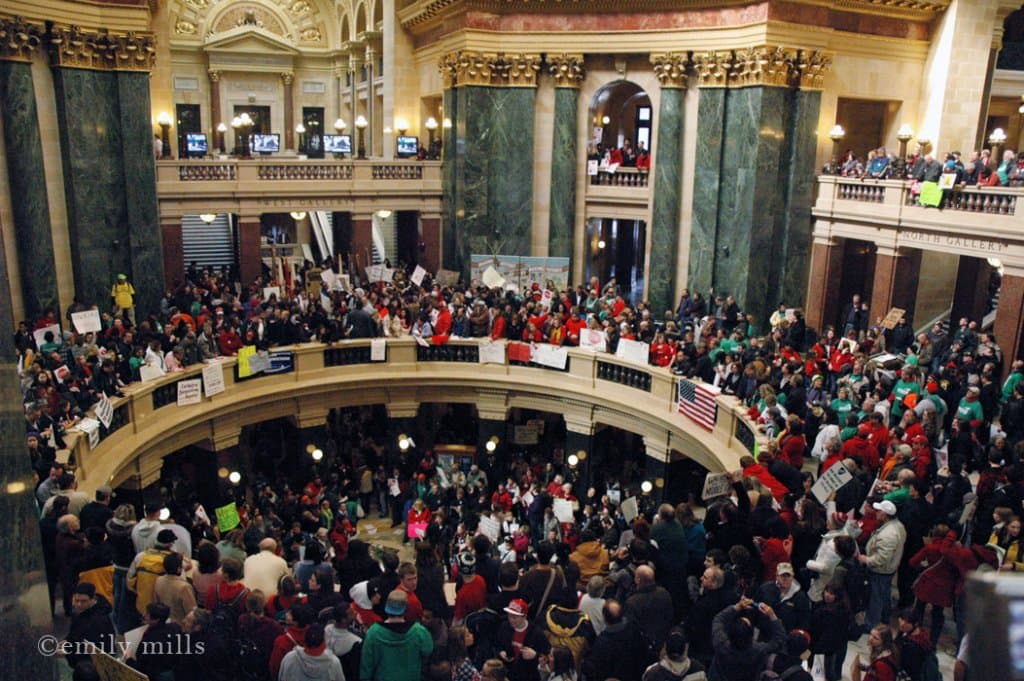 Appeals court overturns ruling declaring Act 10 unconstitutional