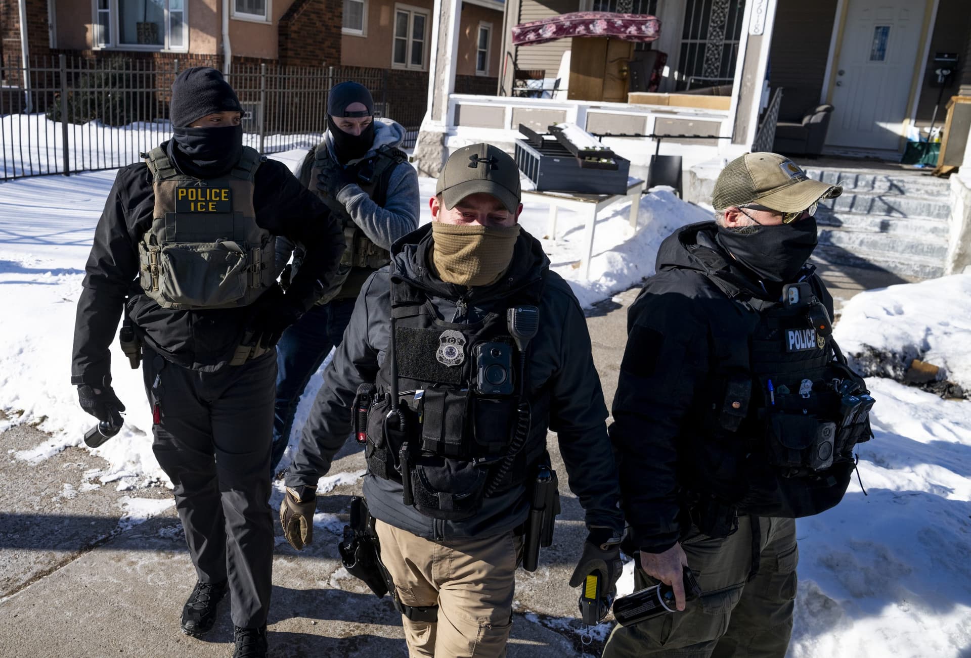 US DOJ says ICE won’t comply with Milwaukee mask ban, rebukes mayor