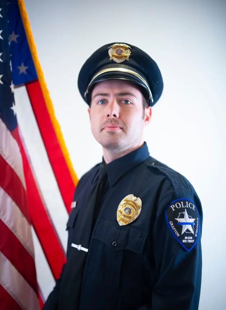 Milwaukee-area cop who quit after sexting with victim remains in law enforcement