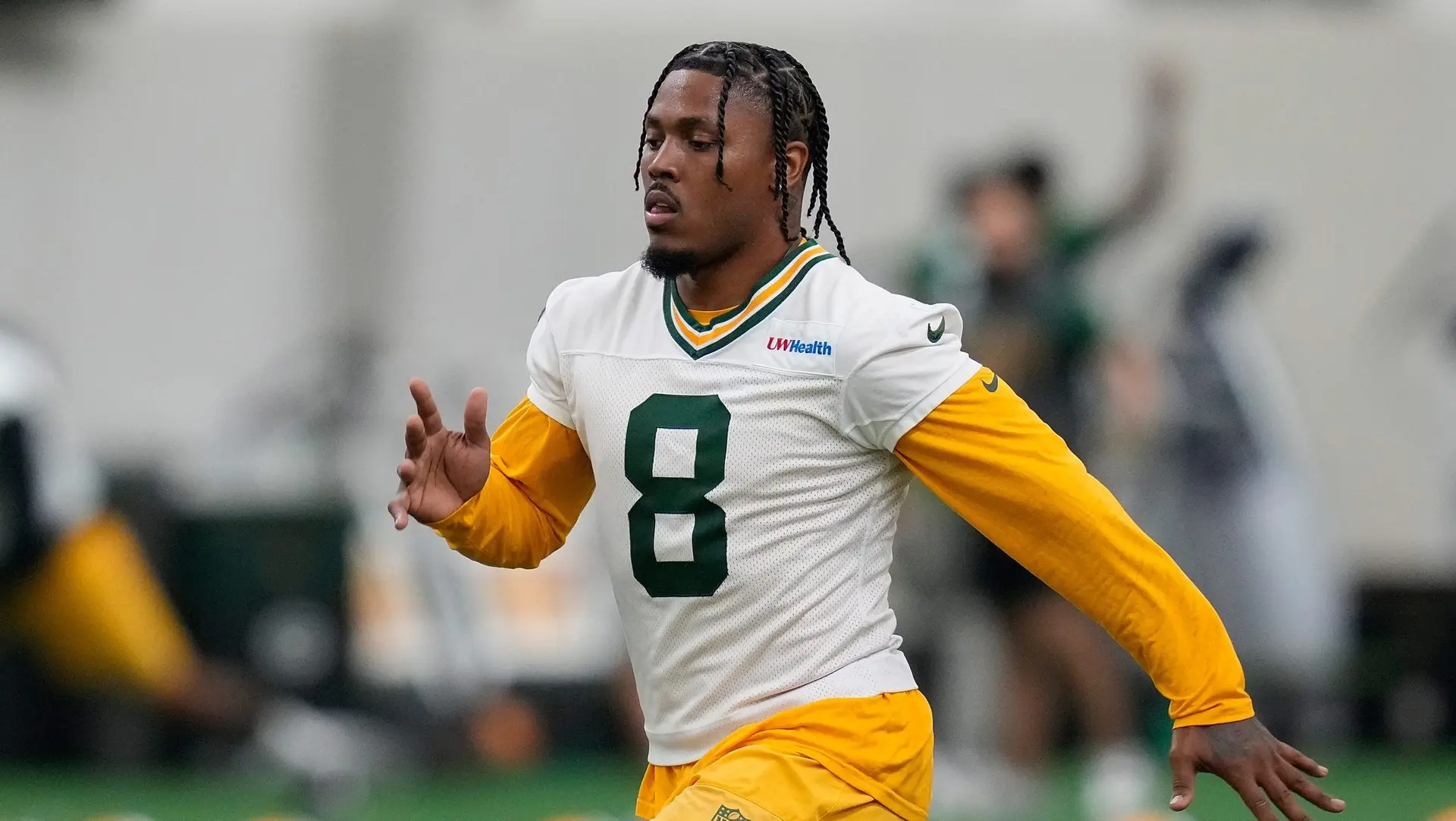 Packers running back Josh Jacobs charged with misdemeanors after injuring girlfriend in domestic dispute, complaint says